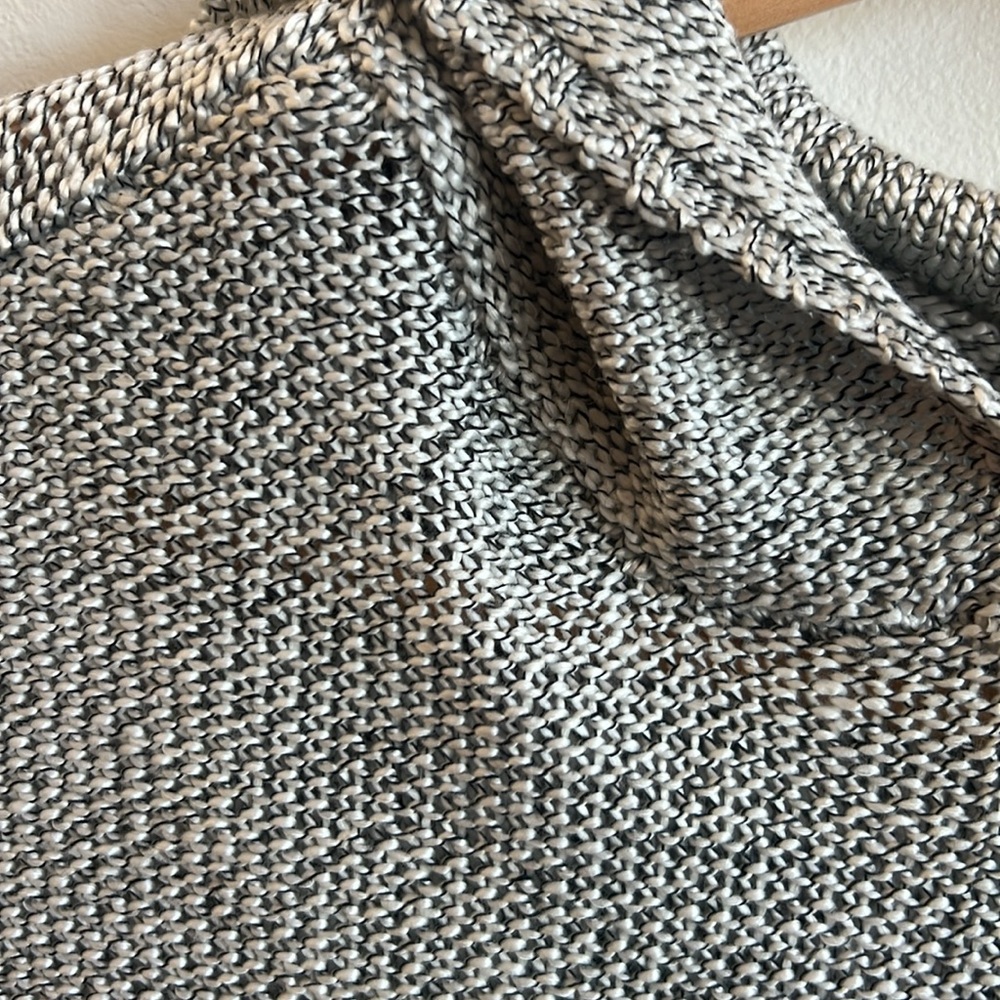 Girls Ripzone Shawl - Picture 4 of 5